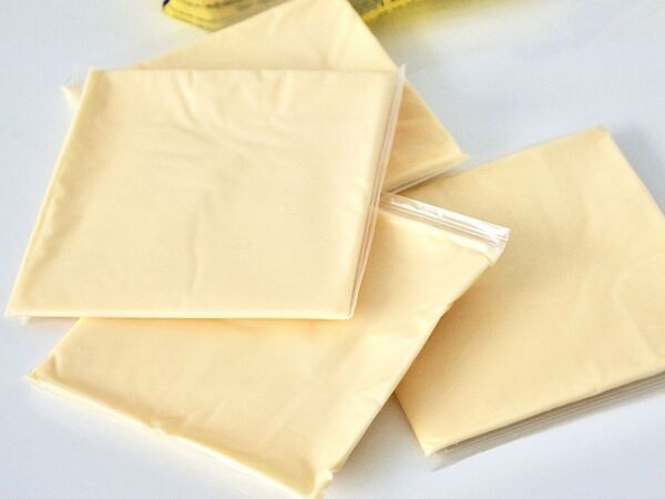 使いきれない粉チーズを買うより効率的！　便利な裏技３選に「全部やってみる」