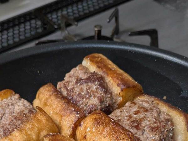 ピーマンの肉詰めじゃなくて…　作ったものに「大天才」「こんなのうまいに決まってる」