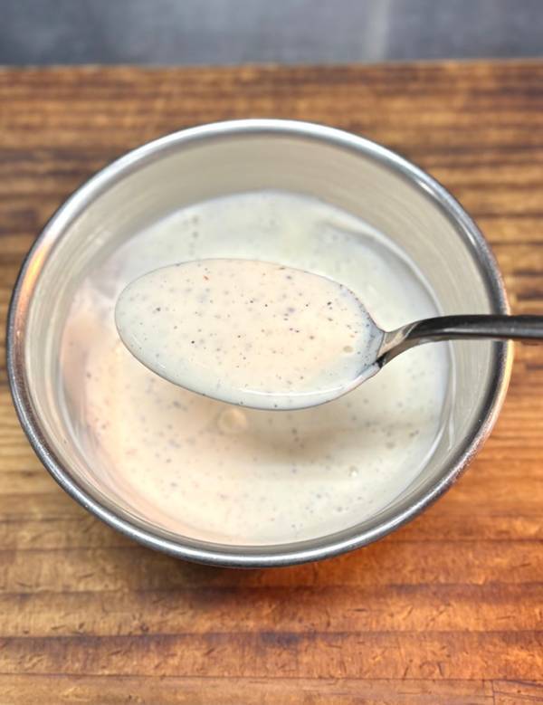 現役シェフが公開！　まかないで大好評だった『肉に合うソース』の作り方