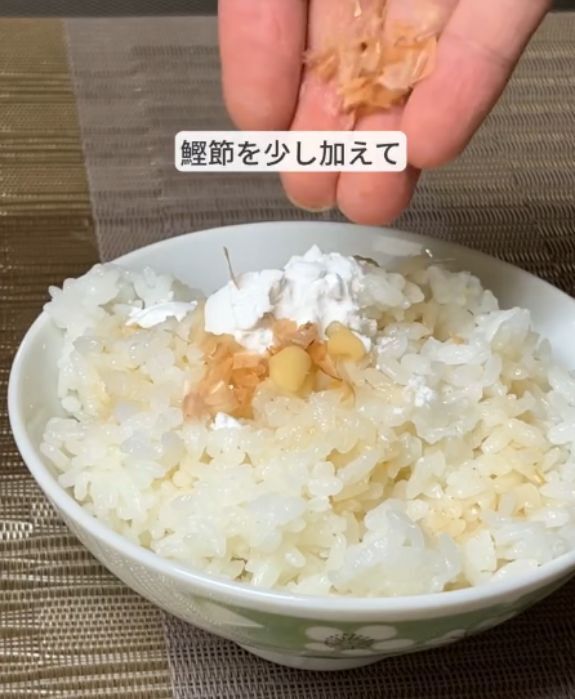 『焼きおにぎり』が崩れなくなる！　簡単に作れる裏技に「知らなかった」