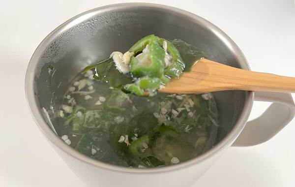 「なんで今までなかったんだ？」　無印良品の保温マグに『アレ』が付いたら圧倒的に使いやすい！