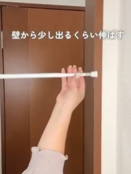 突っ張り棒が落下するなら…　意外と知らない正しい取り付け方