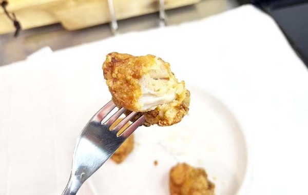アルミホイルの上にから揚げを？　味の素の提案に「もっと早く知りたかった」