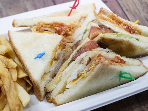 フライパン１つで完結！　簡単クラブハウスサンドに「クオリティ高すぎ」