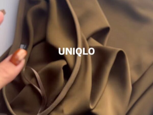 １枚あれば着回せる！　UNIQLOのサテンスカートに「３色全部欲しい」