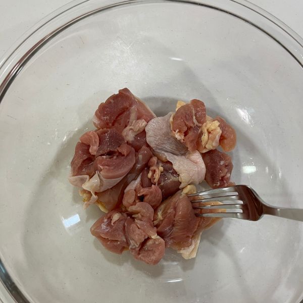 フライパンなしで超簡単！　たれが絡んだおいしい『照り焼きチキン』の作り方