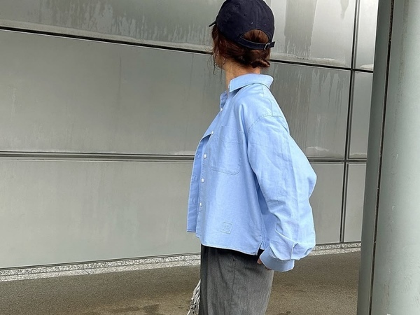 「生地感いい」「気になってた」　UNIQLO新作『オックスフォードシャツ』の魅力とは