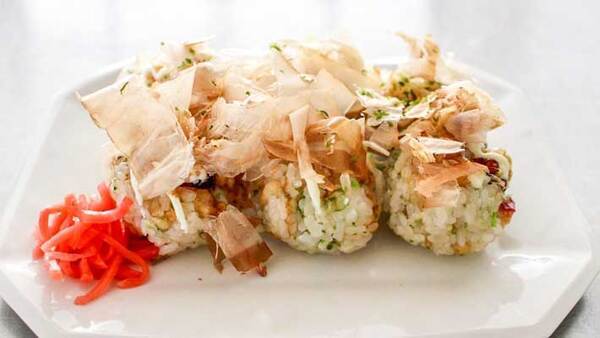 お弁当で活躍！　『変わり種』おにぎりに「ご飯が進む！」