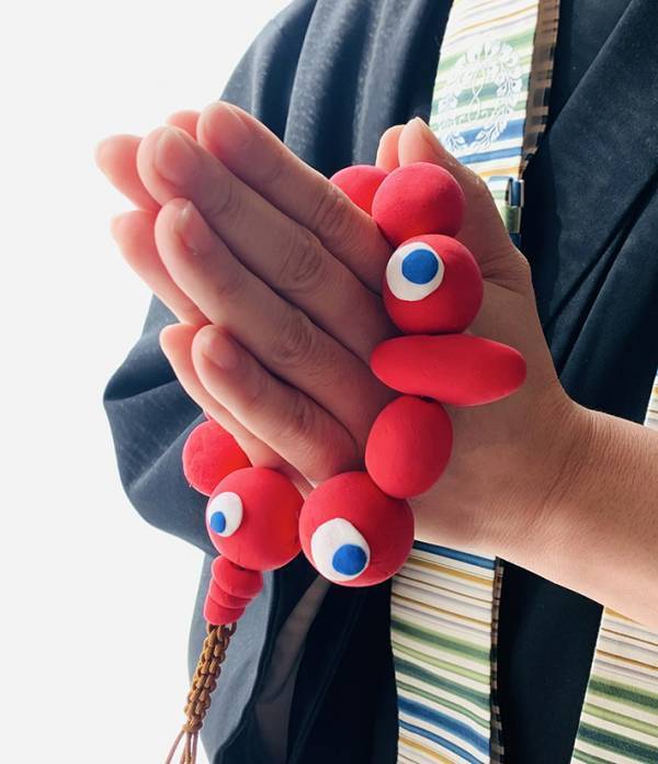 住職が作った『数珠』に大反響！　「これが命の輝きを体現した数珠か」「ガチで欲しい」