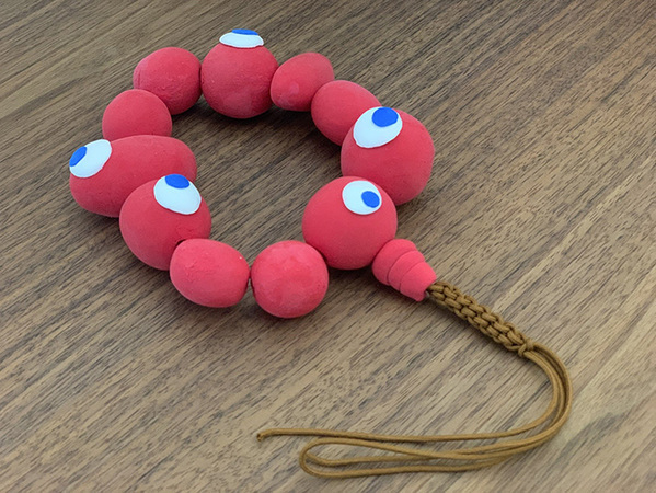 住職が作った『数珠』に大反響！　「これが命の輝きを体現した数珠か」「ガチで欲しい」