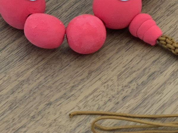 住職が作った『数珠』に大反響！　「これが命の輝きを体現した数珠か」「ガチで欲しい」