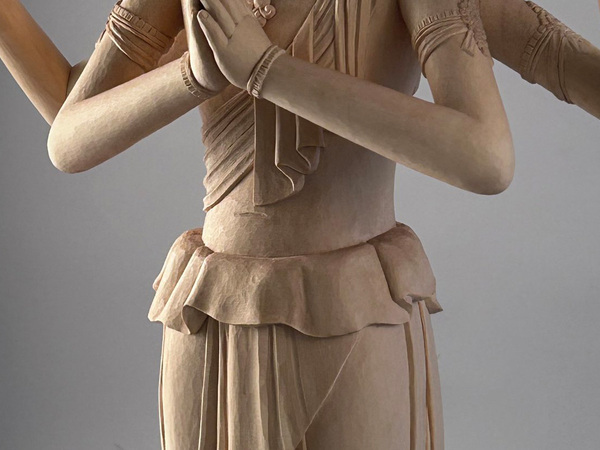 大学の修了制作で作った『木彫り』作品　大反響のワケに「思わず合掌してしまった」