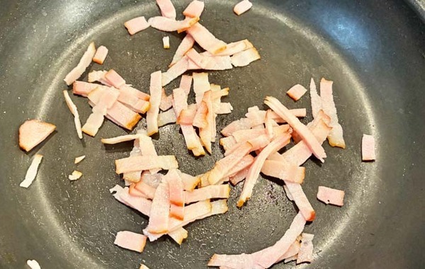 生クリームいらず！　森永乳業が教える『カルボナーラ』の作り方に「これ最適かも」「濃厚」