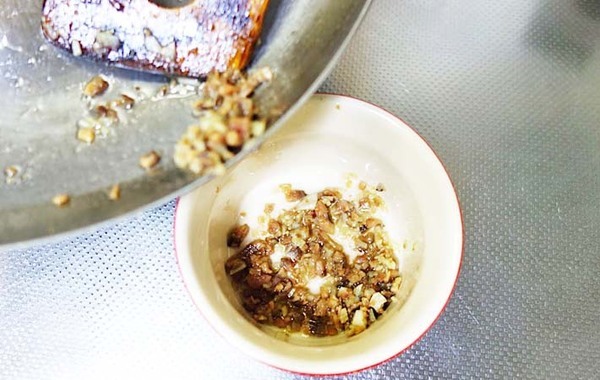 切ってフライパンにドーン！　できた簡単おかずに「家族から大好評！」