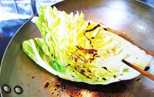 切ってフライパンにドーン！　できた簡単おかずに「家族から大好評！」