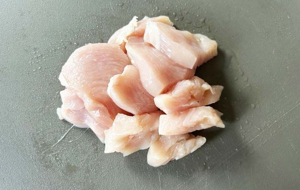 おかずやおつまみにぴったりな『鶏肉と長ネギの簡単すき煮』作ってみた