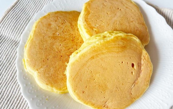 まだ牛乳で作ってる？　もちもちにするために『ホットケーキ』に入れたのは…