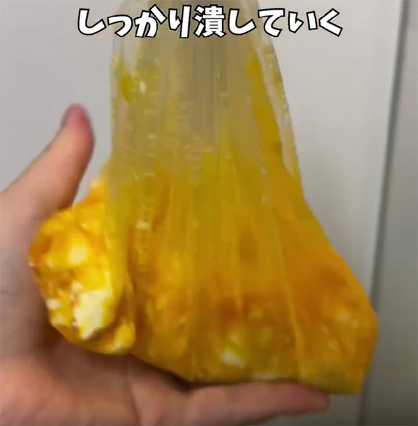 フライパン要らず！　だし巻き玉子づくりには、『アイラップ』を使って…