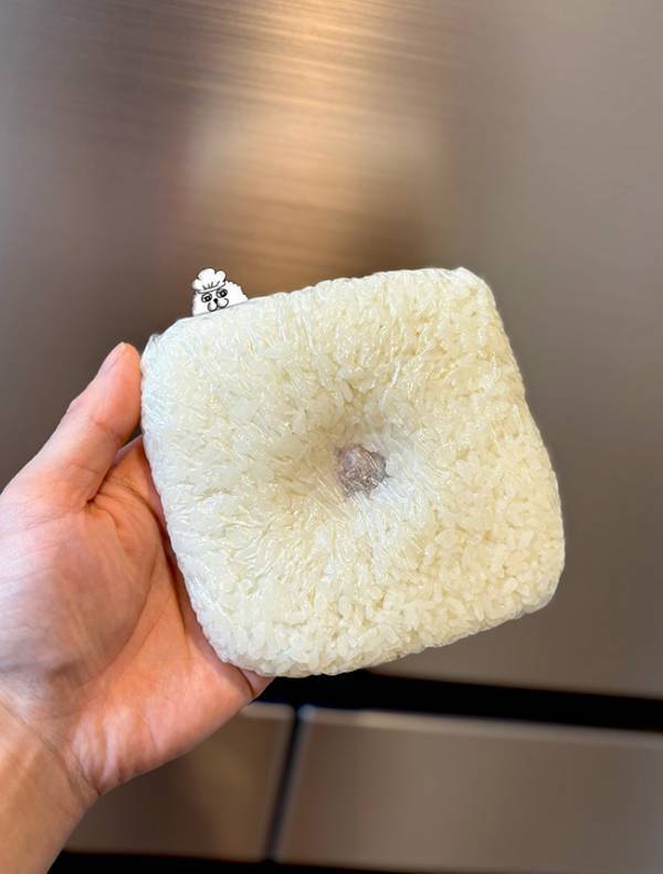 ラップしたご飯を冷凍する前に？　「イイこと知った」「今日から試す！」