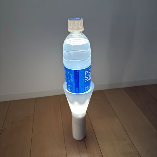 『ペットボトルの水』は飲むだけじゃない！　驚きの使い方に「何これすごい」