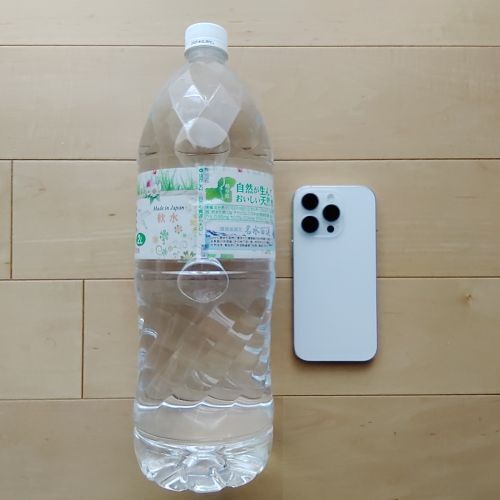 『ペットボトルの水』は飲むだけじゃない！　驚きの使い方に「何これすごい」