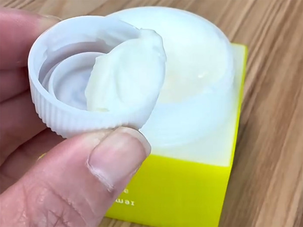 旅行に行く時は、洗濯バサミを…　思わぬ使い道に「こんなに万能だったのか」「天才すぎる」