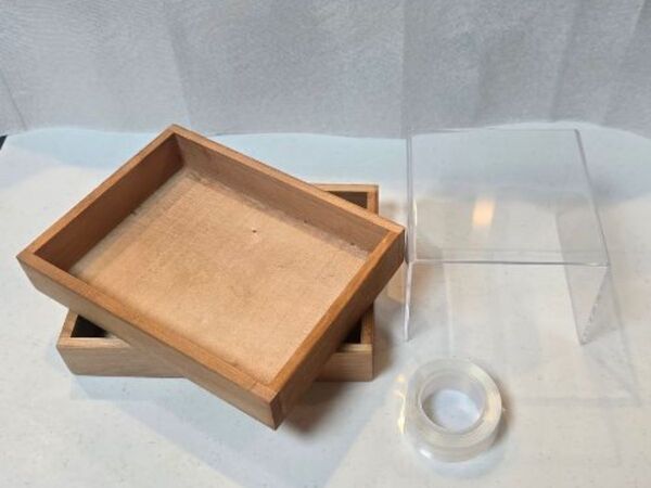 １００円ショップの木製トレーでおしゃれ収納！　「簡単すぎる」「コレは便利」