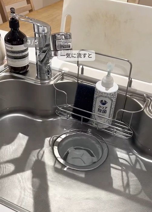 シンクも電子レンジも臭わない！　キッチンの掃除法５選に「すぐ実践します」