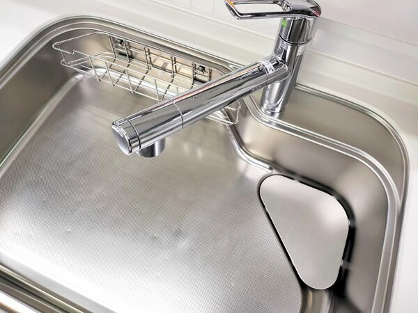 シンクも電子レンジも臭わない！　キッチンの掃除法５選に「すぐ実践します」