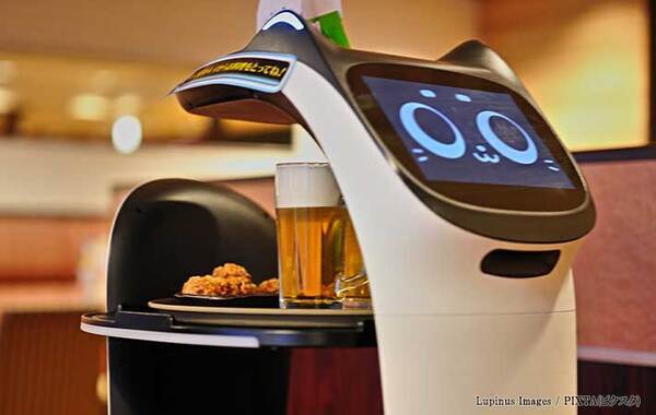 ガストの配膳ロボット　厨房で発した『ひと言』に「すごいもの見ちゃったかも」