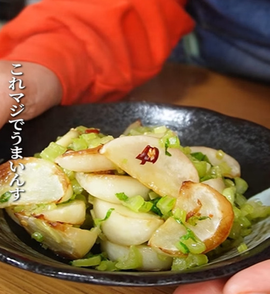 葉付きカブが手に入ったらこれ１択！　簡単うまい副菜レシピに「最高」
