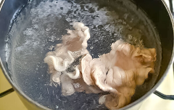 豚しゃぶサラダにかけたのは…？　管理栄養士が教える『ちょい足し』がこちら