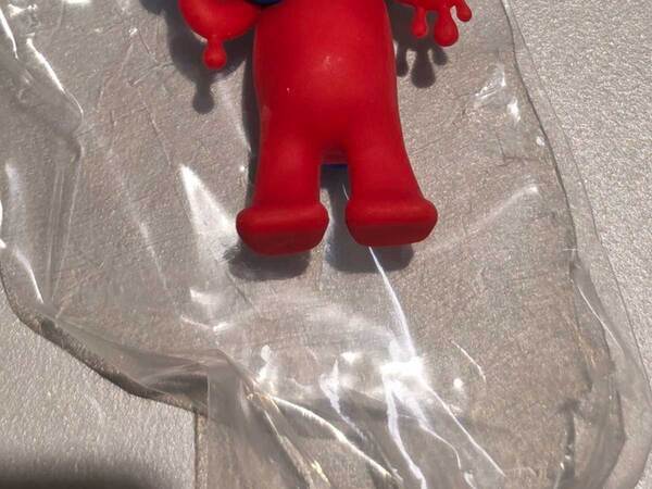 ミャクミャクのカプセルトイ　出てきたものに「逆、逆ー！」「アリなんだ」