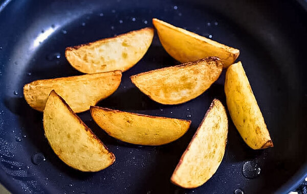 新ジャガの皮、捨てた方がいい？　管理栄養士の『おすすめ』は…