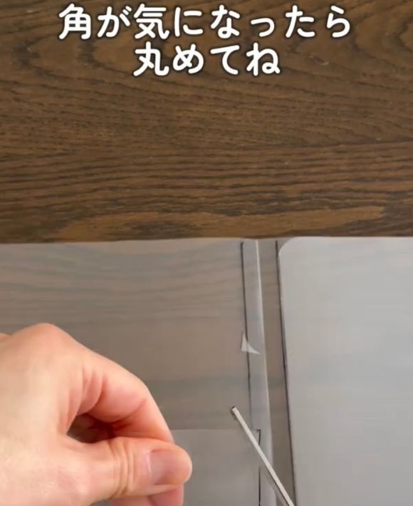 クリファイルをハサミで切って…？　完成したモノに「めっちゃ便利」「コレは使える」