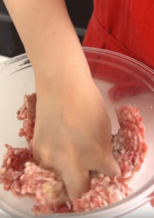 おろしショウガ小さじ１杯を入れて…　できたおかずに「ごちそうだ」「天才か」