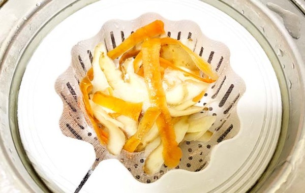 シンクの生ゴミ、楽に処理できます！　ダイソーの便利グッズに「もっと早く知りたかった」