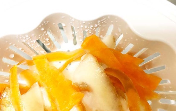 シンクの生ゴミ、楽に処理できます！　ダイソーの便利グッズに「もっと早く知りたかった」