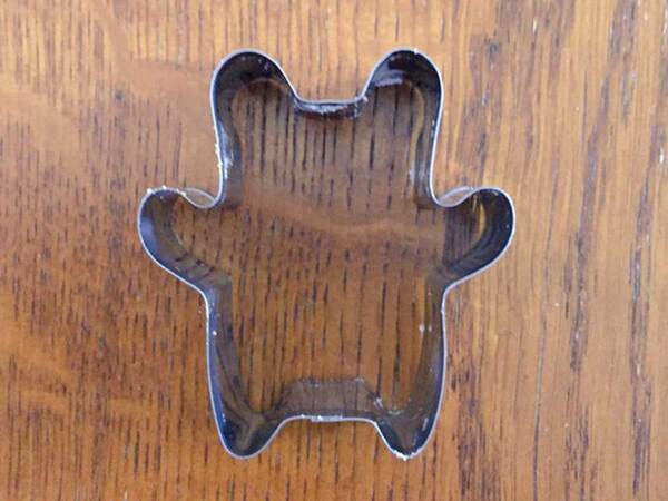 出来上がったクッキーに違和感　型の上下を誤り…？　「情けない」