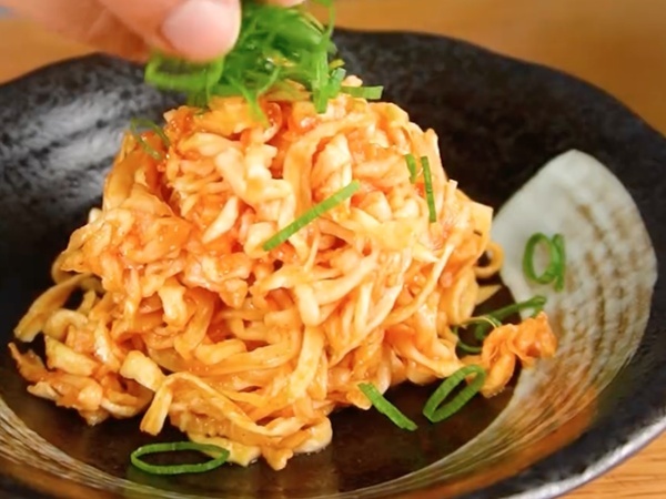 切り干し大根にピリ辛だれを混ぜるだけ！　絶品ナムルレシピに「これはいい」「自分好み」