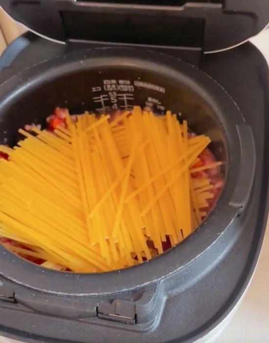 ボロネーゼパスタ、作るのに手間は一切不要？　バズり中のレシピを解説