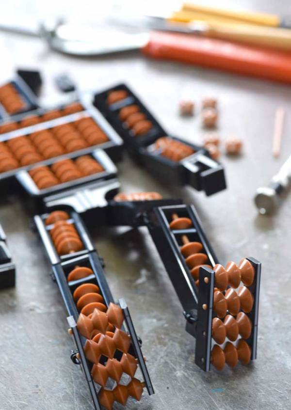 １００均のそろばん　切って繋げたモノに「天才か」「計算能力が高そう」