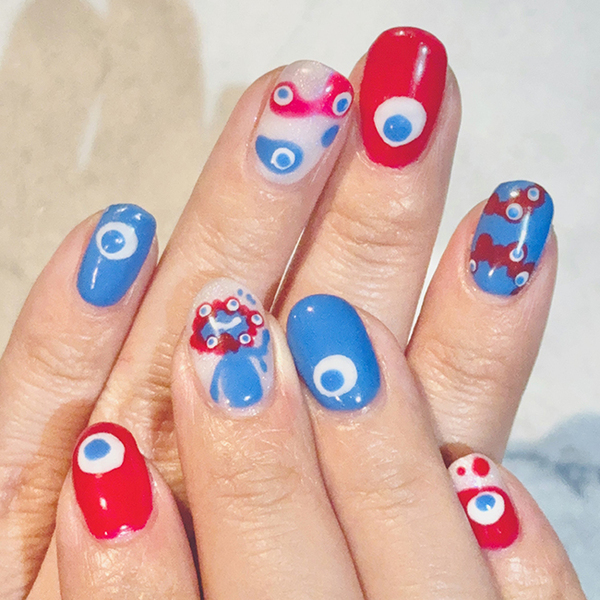 セルフネイルのモチーフになったのは？　「ゲラゲラ笑った」「うますぎる」