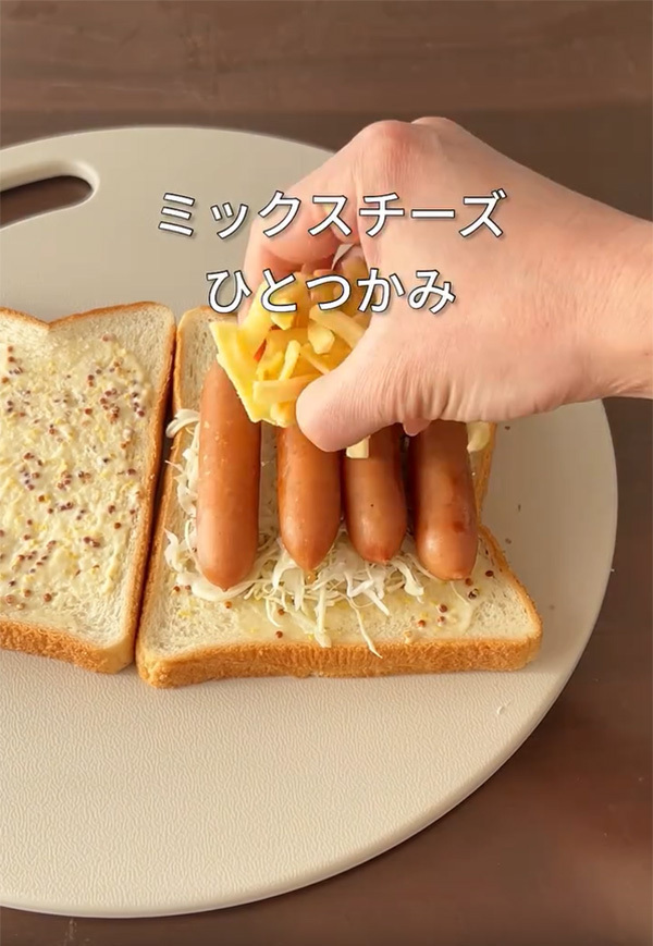 食パンにキャベツをのせて…　完成したものに「真似したい」