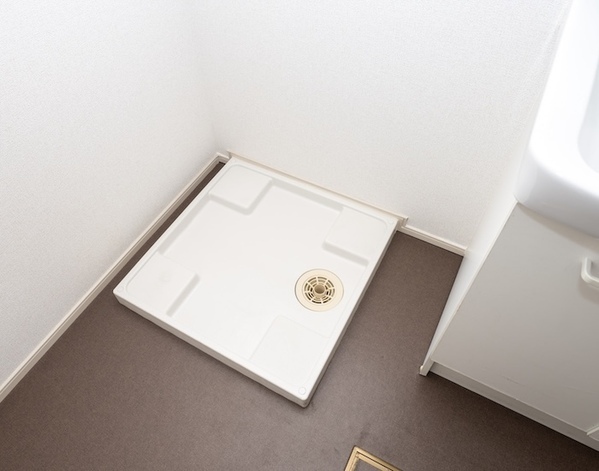 洗濯機はベランダに置かないで！　理由に「マジか」「移動させなきゃ」