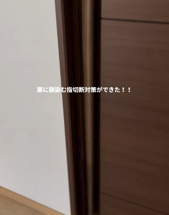 ２枚にカットしたクリアファイルを…　活用法に「驚いた」「いい考え」