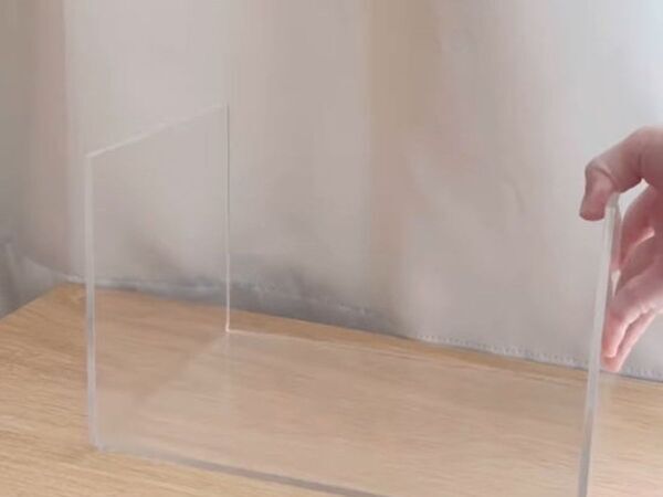 無印のアクリル仕切棚の「じゃない使い方」　意外な収納アイディアに「すごい」