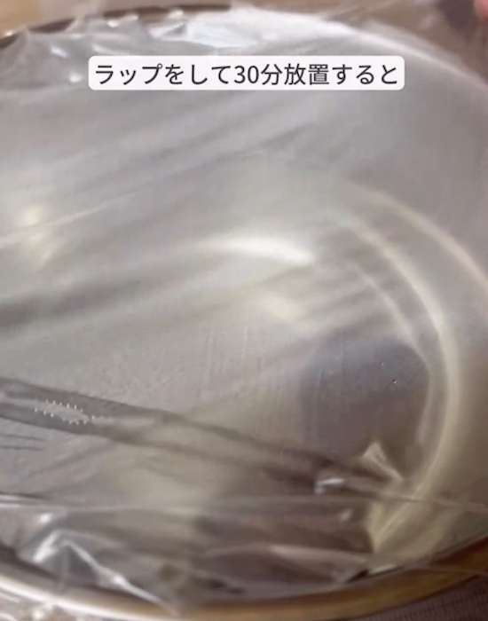 熱湯に浸けた乾燥シイタケ　３０分後の姿に「こんな方法があったとは！」