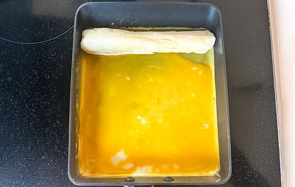 パッと見、普通の卵焼き　切ってみると…「弁当に入れたら映える！」