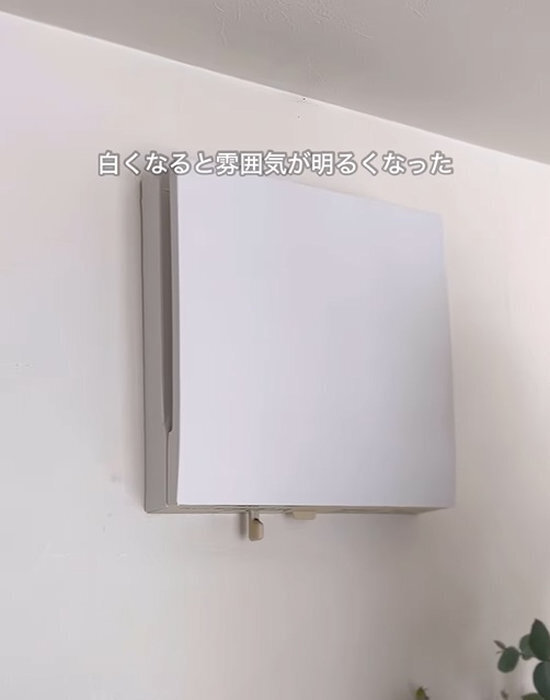 黄ばんだ給気口に貼ってみて！　お手軽裏技に「いいセンス」「きれい」